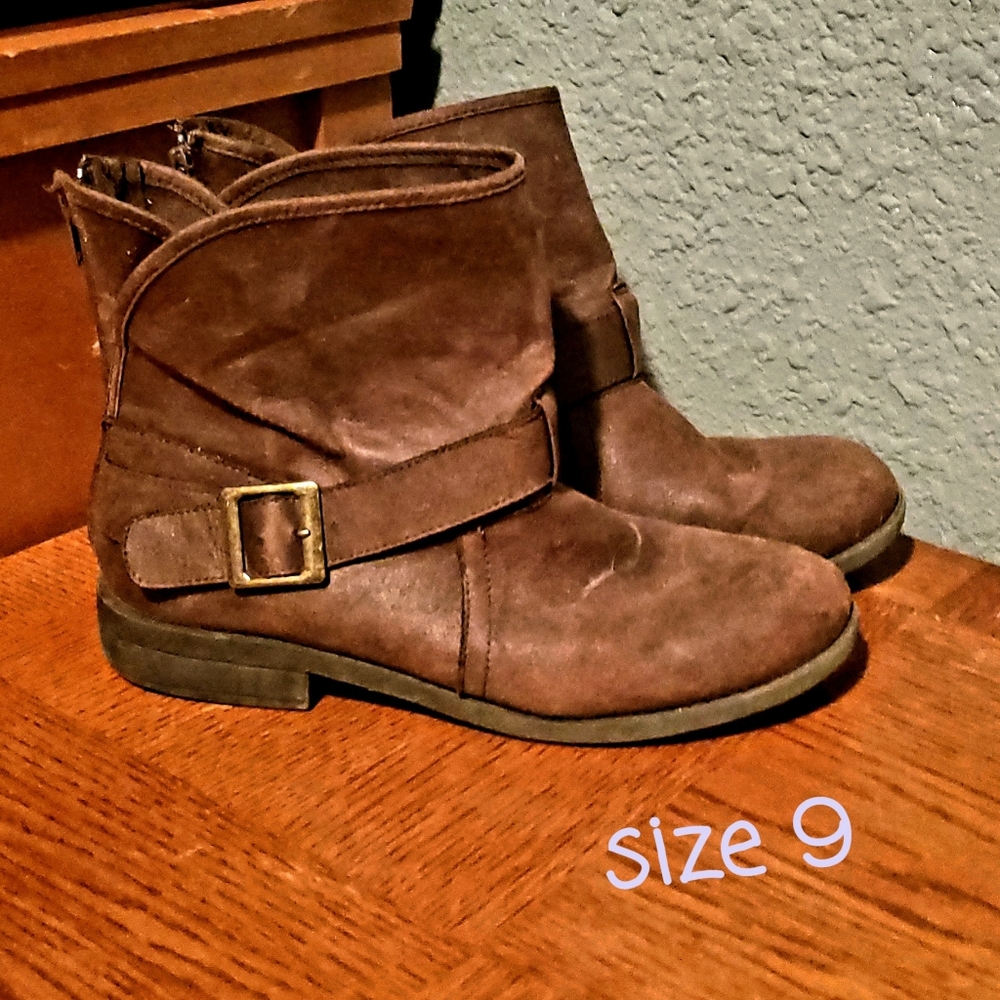 Women's ankle boots
